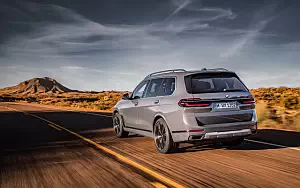 BMW X7 xDrive40i car wallpapers