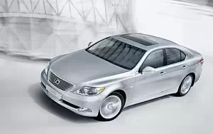 Lexus LS460 wide wallpapers