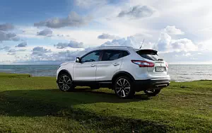 Nissan Qashqai RU-spec car wallpapers