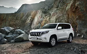 Toyota Land Cruiser Prado car wallpapers