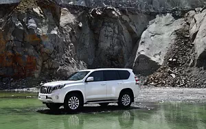 Toyota Land Cruiser Prado car wallpapers