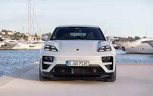 Porsche Macan and Yacht wallpapers