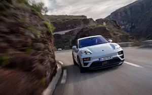 Porsche Macan Turbo (Ice Grey Metallic) car wallpapers