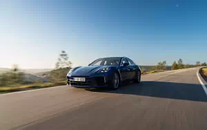 Porsche Panamera 4 (Gentian Blue Metallic) car wallpapers