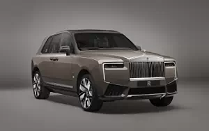 Rolls-Royce Cullinan UK-spec car wallpapers