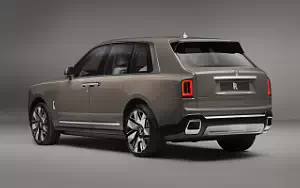 Rolls-Royce Cullinan UK-spec car wallpapers