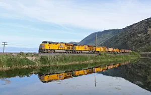 Union Pacific Railroad freight train wallpapers